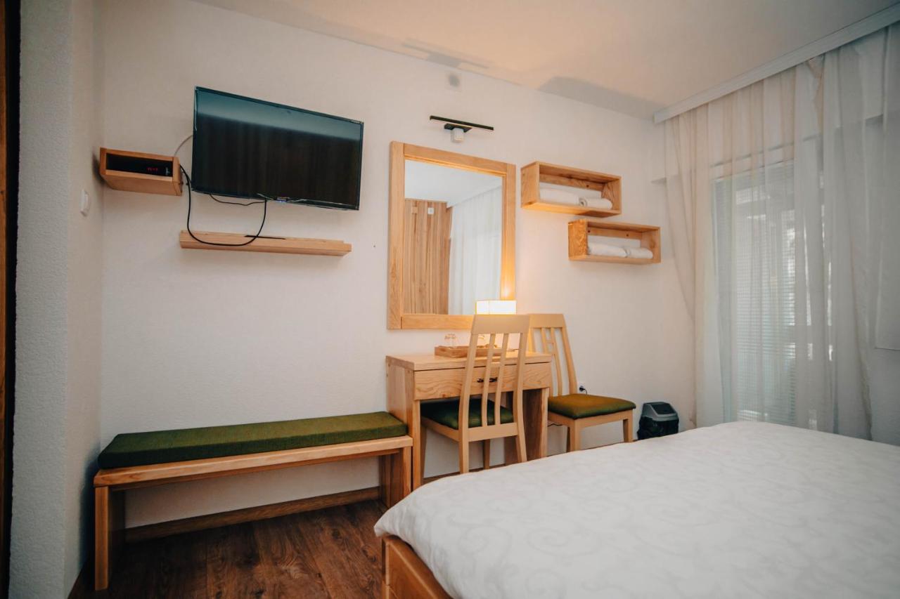 Restoran Sa Prenocistem Gornjak Krepoljin Exterior foto